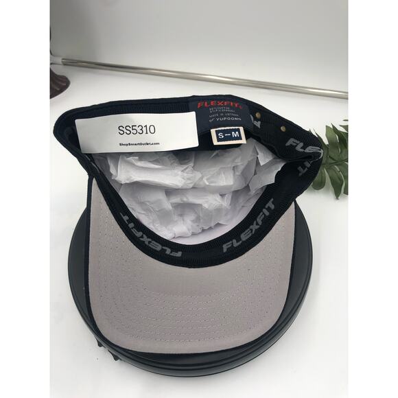 KushBrand Black Flexfit cap Silver hardware NWT unisex Sz S-M - Picture 2 of 5
